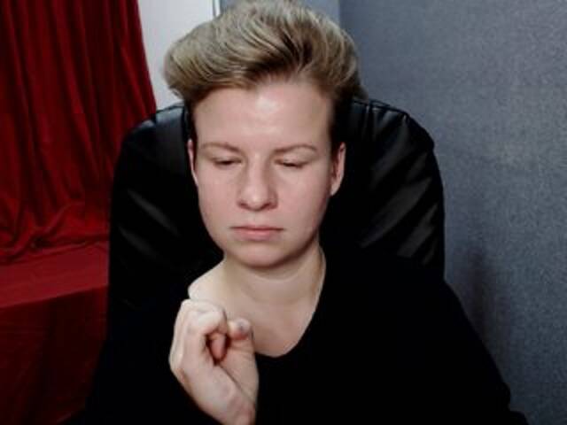 Трансляцияның скриншоттары SteelbladeXXX