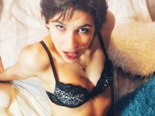 Эротикалық бейне чат CumAddicted