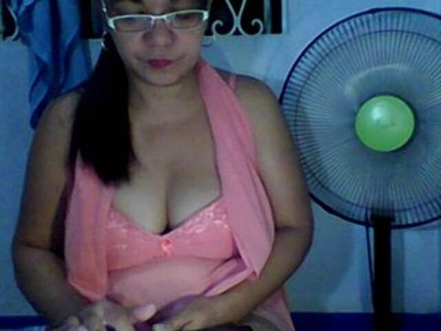 Трансляцияның скриншоттары cutelyn