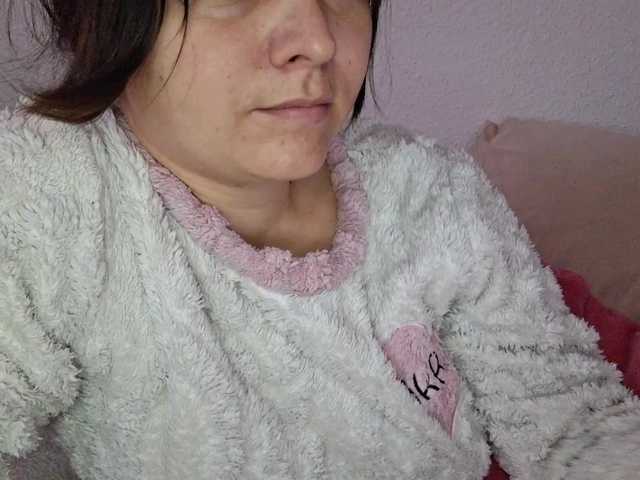 Трансляцияның скриншоттары CyndeeWinter