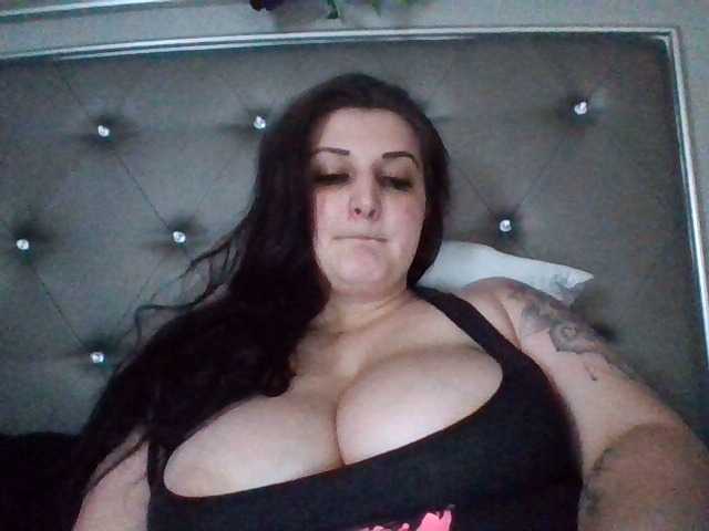 Трансляцияның скриншоттары DaddysFave