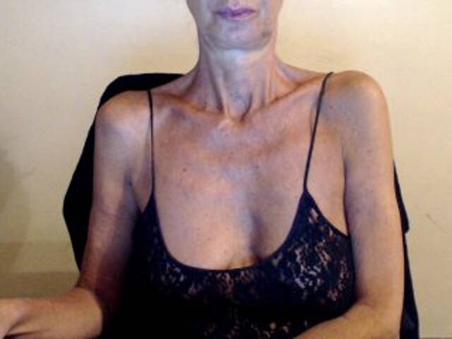 Трансляцияның скриншоттары danihothothot