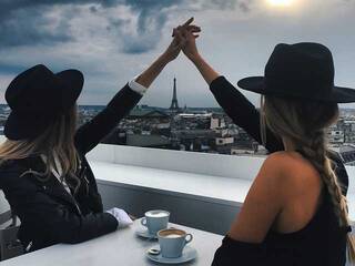 Эротикалық бейне чат danislesbis