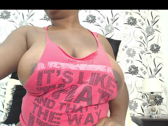 Трансляцияның скриншоттары DannaBlack