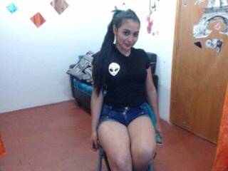 Эротикалық бейне чат darisexy69