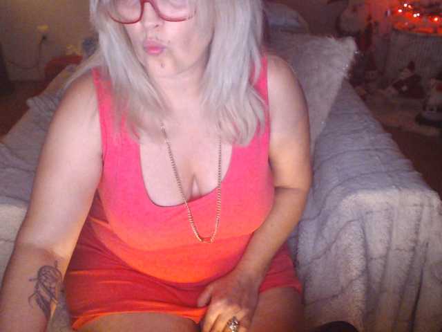 Трансляцияның скриншоттары Angel_Dm_Milf