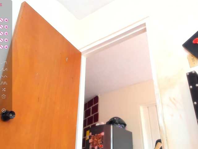 Трансляцияның скриншоттары EbonnyLatinx