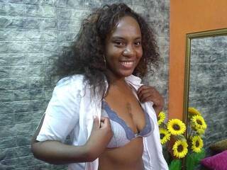 Эротикалық бейне чат EBONYPASSION