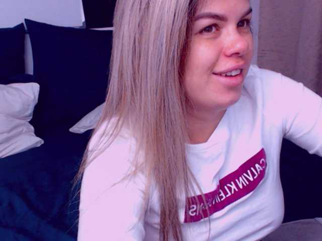 Трансляцияның скриншоттары EliseTyler