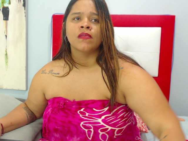 Трансляцияның скриншоттары EmmanuelleBBW