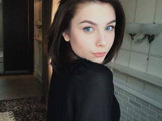 Эротикалық бейне чат Evaaz