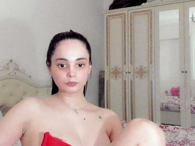 Трансляцияның скриншоттары evabloom95