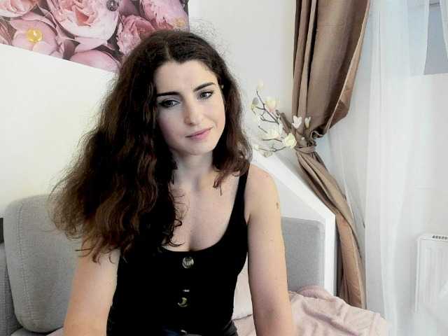 Трансляцияның скриншоттары EVALOVIA