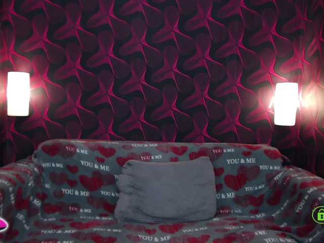 Трансляцияның скриншоттары EvaLyn