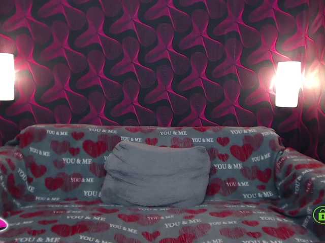 Трансляцияның скриншоттары EvaLyn