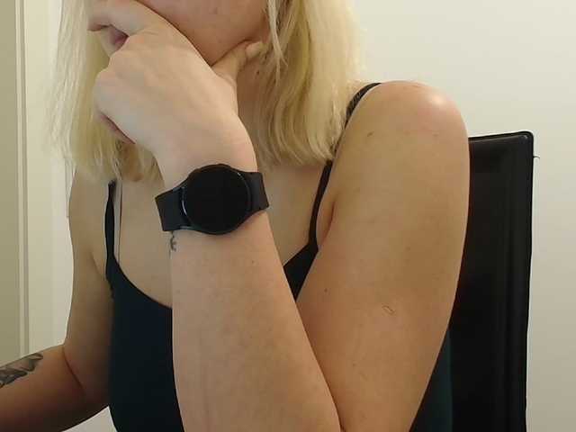 Трансляцияның скриншоттары EvaMenson