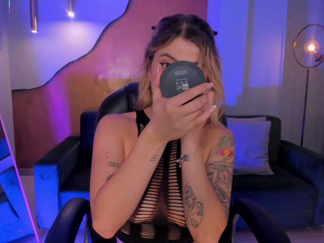 Трансляцияның скриншоттары EveBenson