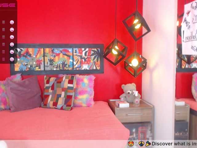 Трансляцияның скриншоттары EvenynMonroe