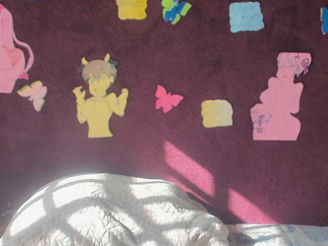 Трансляцияның скриншоттары Madalinekroft