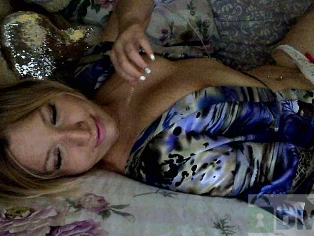 Трансляцияның скриншоттары mimi_