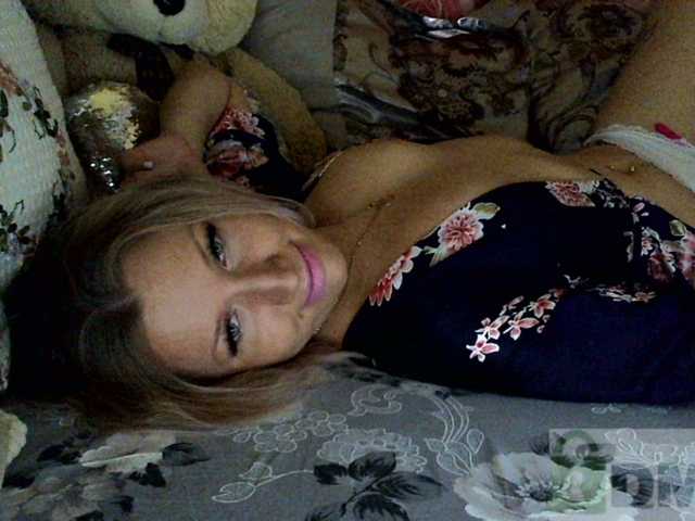 Трансляцияның скриншоттары mimi_