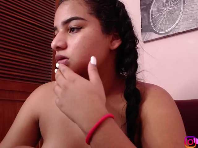 Трансляцияның скриншоттары Helein