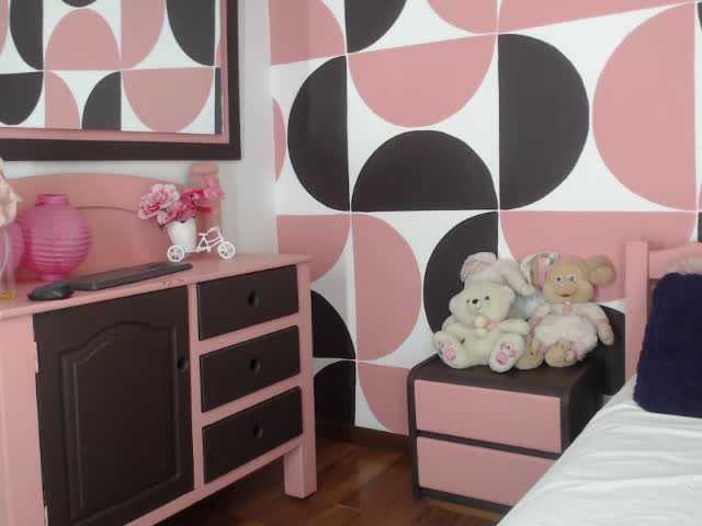 Трансляцияның скриншоттары hellen-kindly