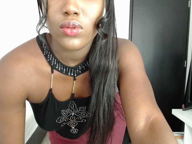 Трансляцияның скриншоттары hellenjhonson