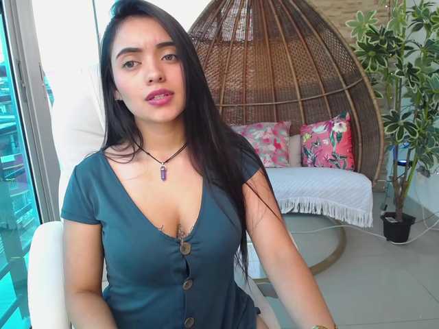 Трансляцияның скриншоттары HellenRoss