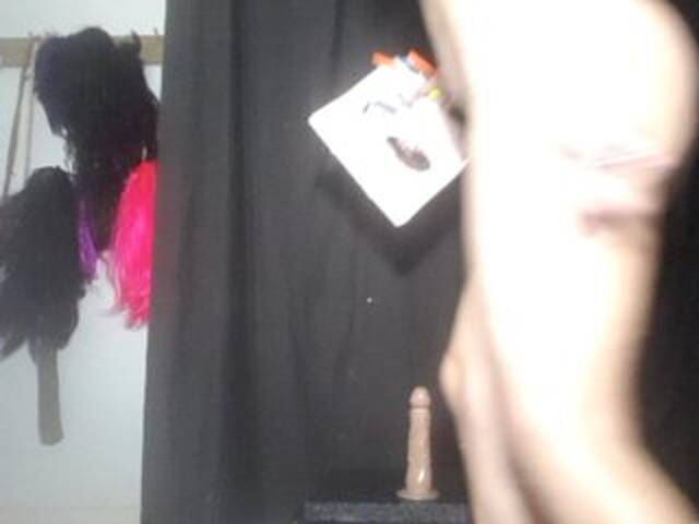 Трансляцияның скриншоттары HelloCleo40