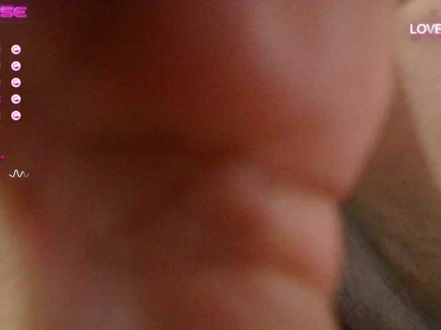 Трансляцияның скриншоттары hornysofia