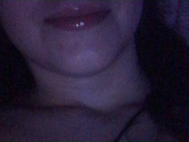 Трансляцияның скриншоттары HottBabe