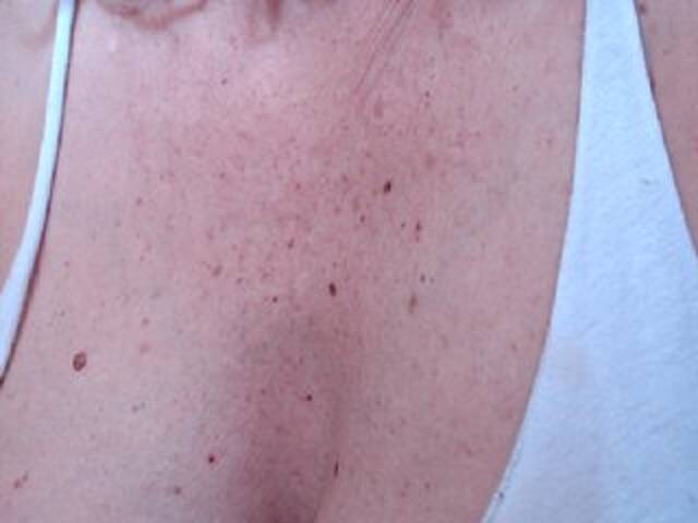 Трансляцияның скриншоттары hottielouve