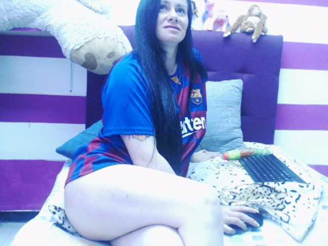 Трансляцияның скриншоттары Isa-pervert