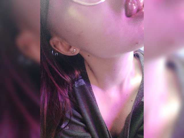 Трансляцияның скриншоттары jessmodel