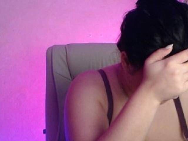 Трансляцияның скриншоттары JoannaLee