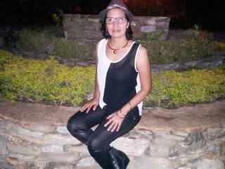 Эротикалық бейне чат Jubi-Stone