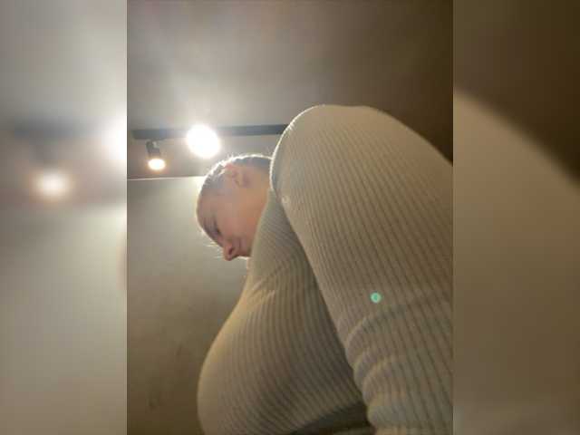 Трансляцияның скриншоттары jucieLussie