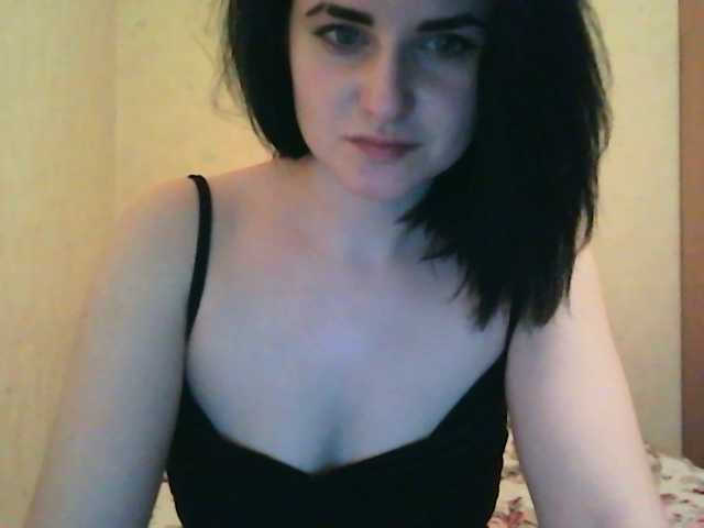 Трансляцияның скриншоттары JuneCalhoun