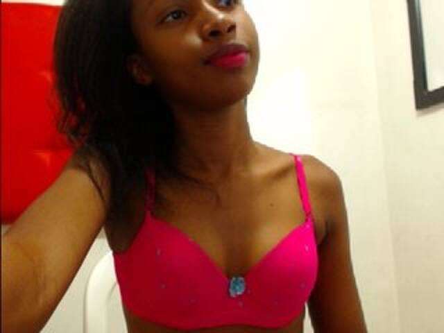 Трансляцияның скриншоттары karinalopes