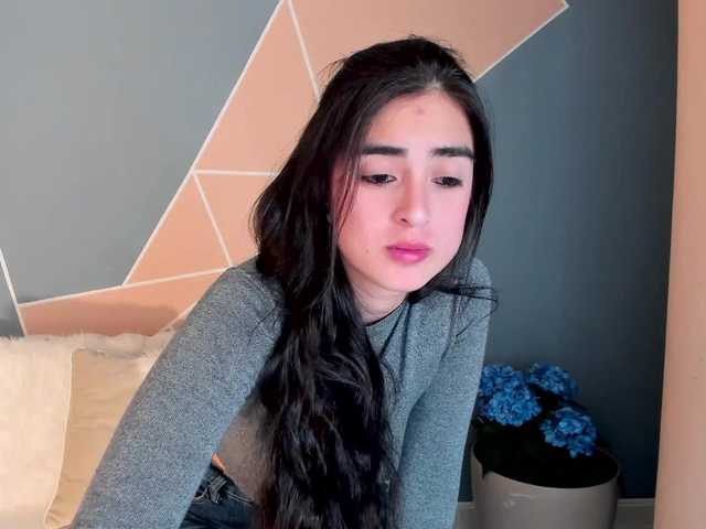 Трансляцияның скриншоттары KatyPeck