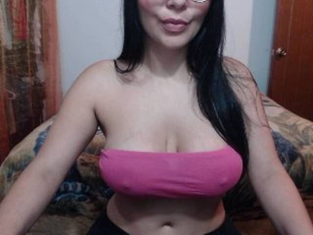 Трансляцияның скриншоттары Kitty-Diamond