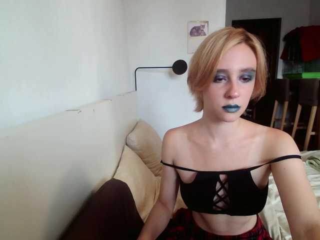 Трансляцияның скриншоттары KittyPrincess