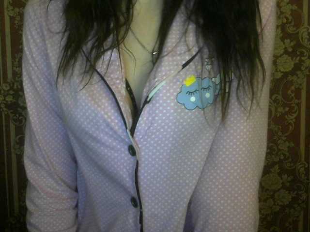 Трансляцияның скриншоттары t_w_i_n_k_l_e