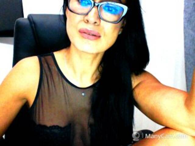 Трансляцияның скриншоттары leelooo