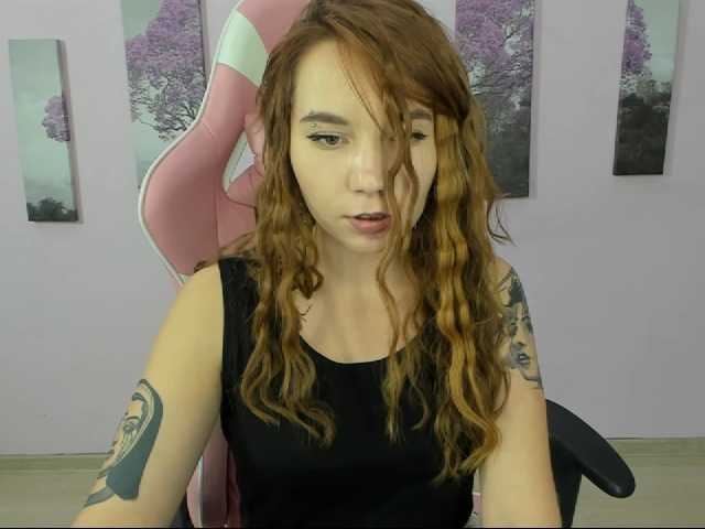 Трансляцияның скриншоттары LessiFox