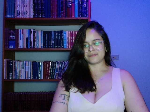 Трансляцияның скриншоттары Leticia22