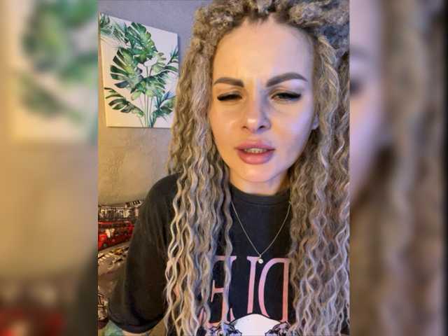 Трансляцияның скриншоттары La_Banditta