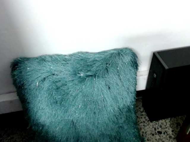 Трансляцияның скриншоттары Lindey