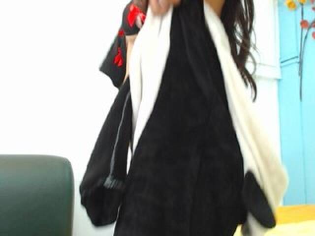 Трансляцияның скриншоттары littlesussie